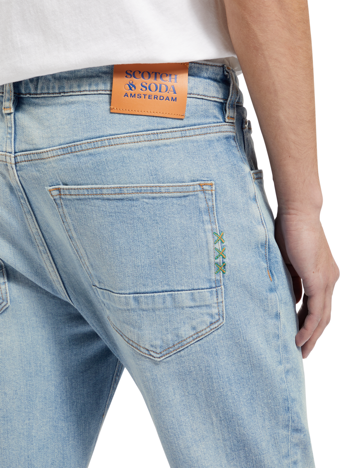 SKIM SKINNY FIT JEANS FRESHEN UP