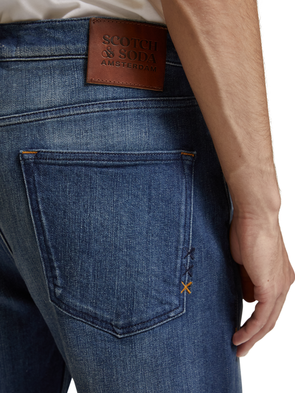 THE DROP REGULAR TAPER JEANS SCENIC BLAUW
