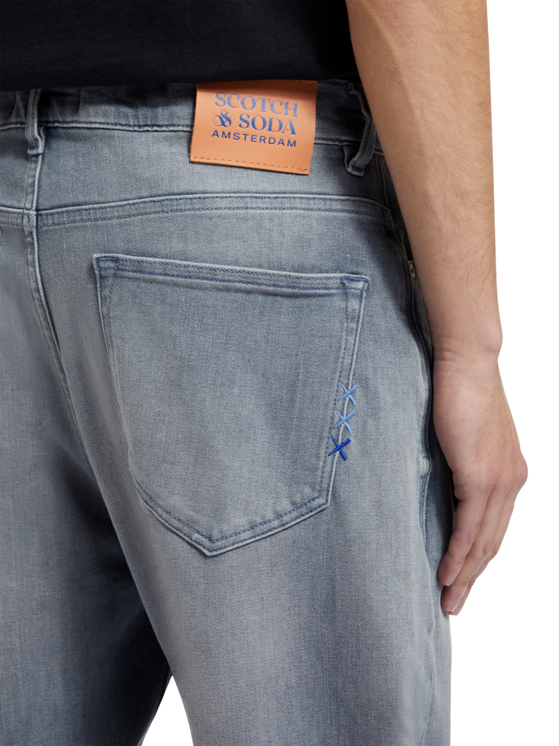 THE DROP REGULAR TAPER JEANS ON BOARD