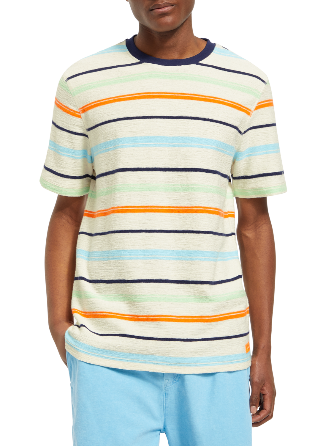 Strukturiertes T-Shirt mit Streifen