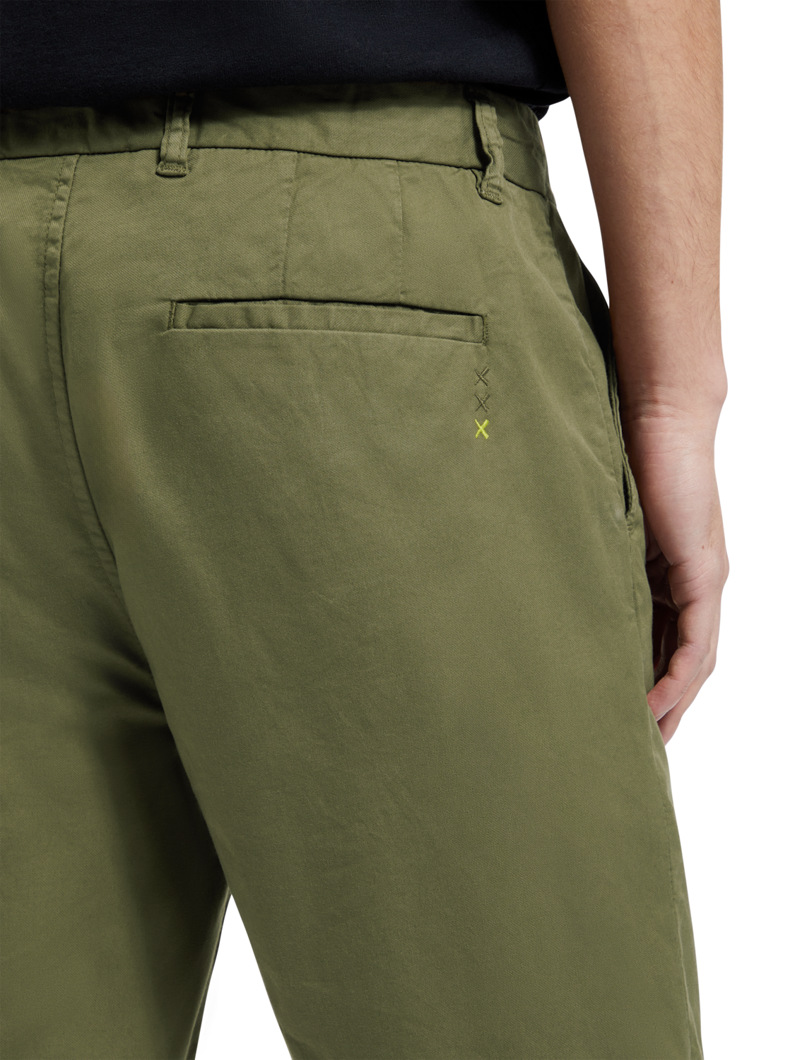 STUART- GARMENT-DYED PIMA COTTON CHINO SHORT