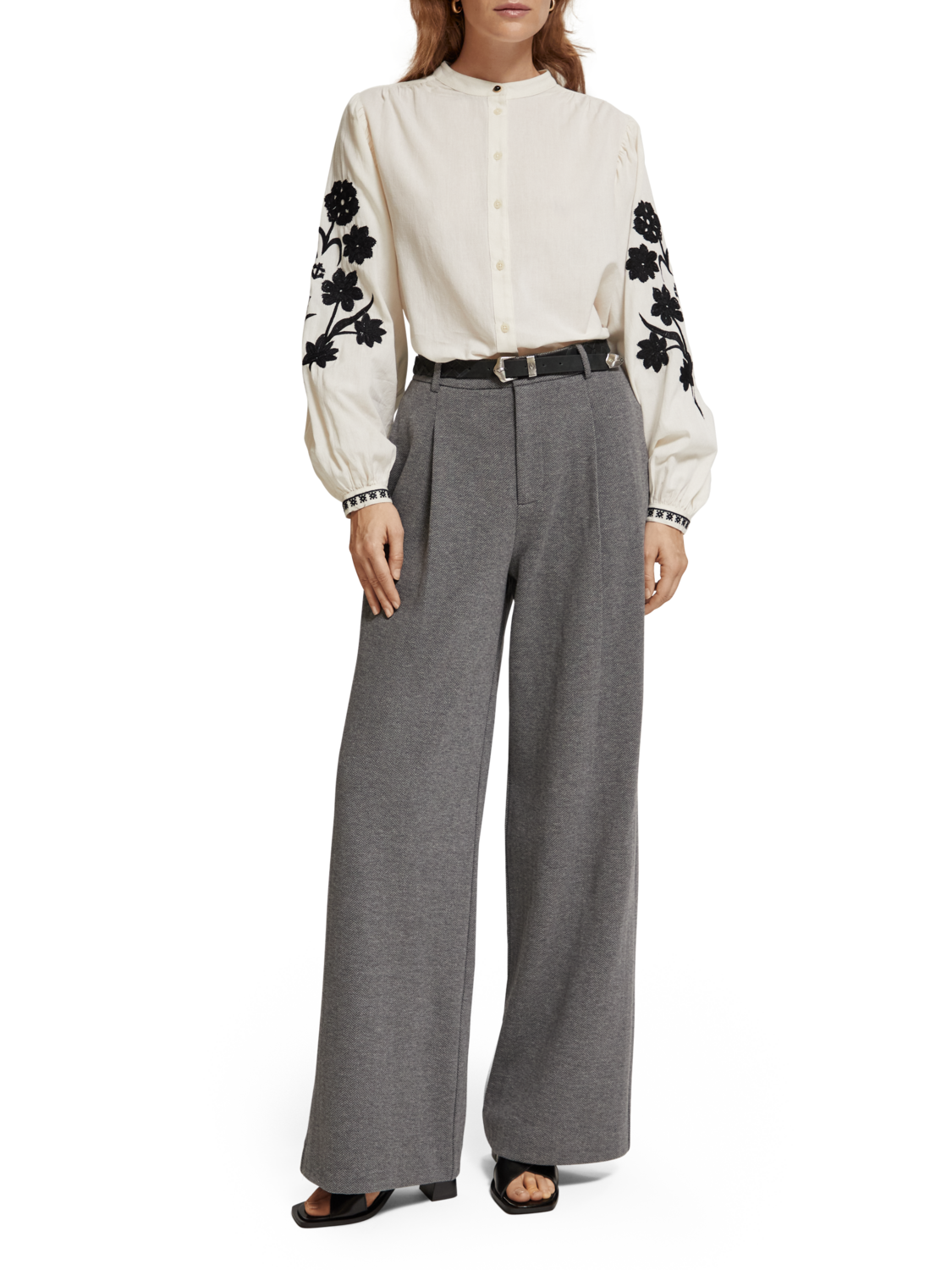 SHIRT WITH EMBROIDERED SLEEVE