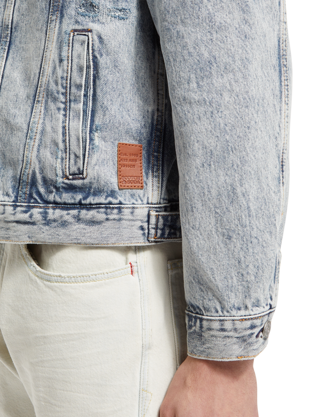 DENIM TRUCKER JACKET