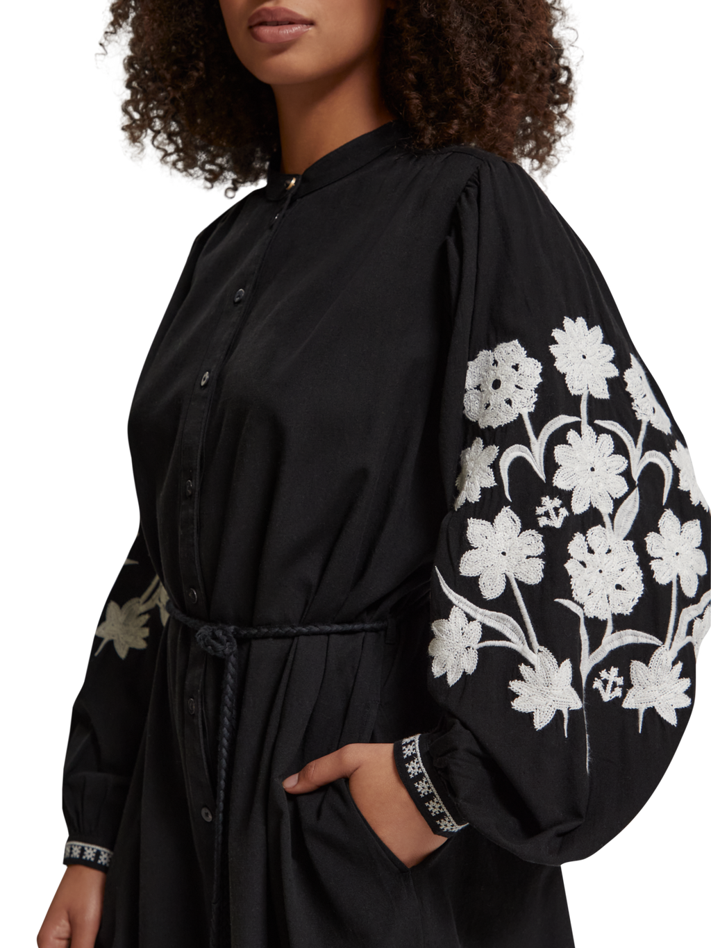 MINI DRESS WITH SLEEVE EMBROIDERY
