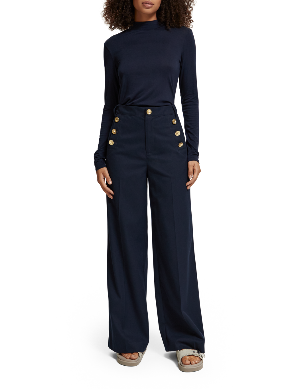 LONG SLEEVED MOCK NECK T-SHIRT