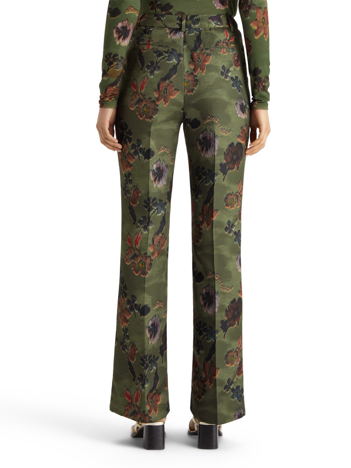 VIOLET POETRY TAPESTRY KICK FLARE PANT