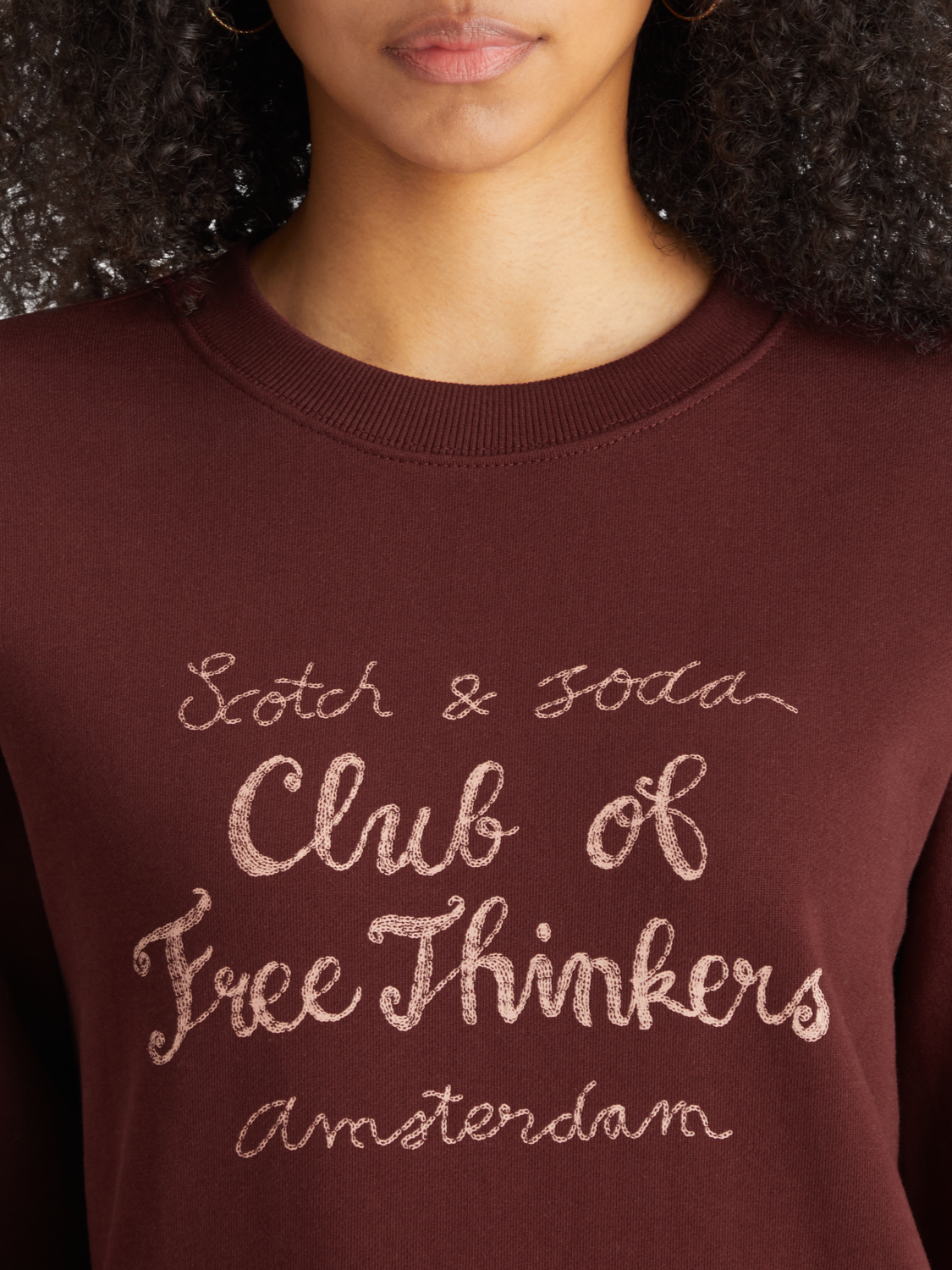 “Scotch & Soda” チェストアートワークスウェットシャツ Red Chest artwork regular fit sweatshirt – Scotch & Soda Amsterdam
