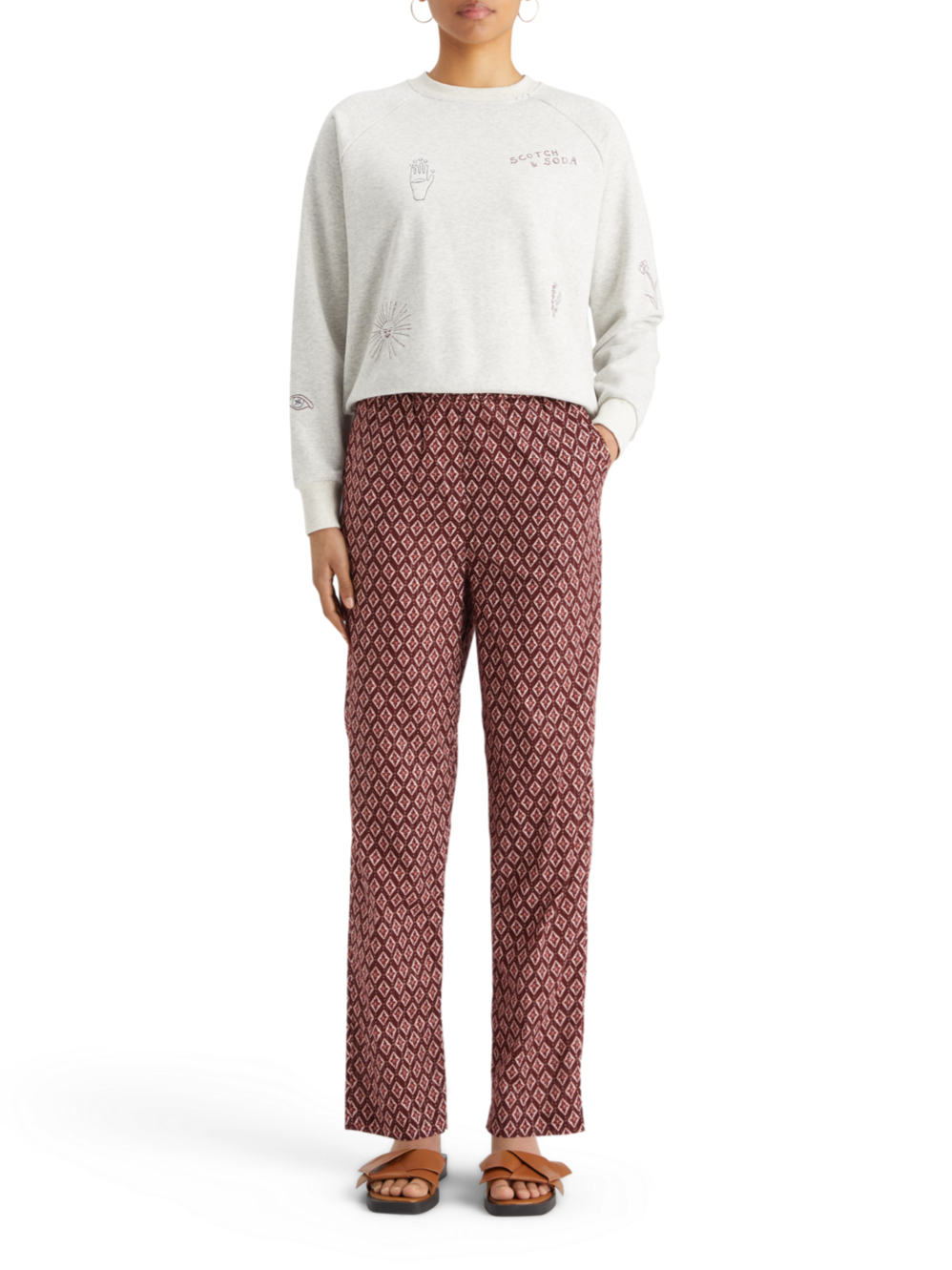 EMBROIDERED RAGLAN RELAXED FIT SWEATSHIRT