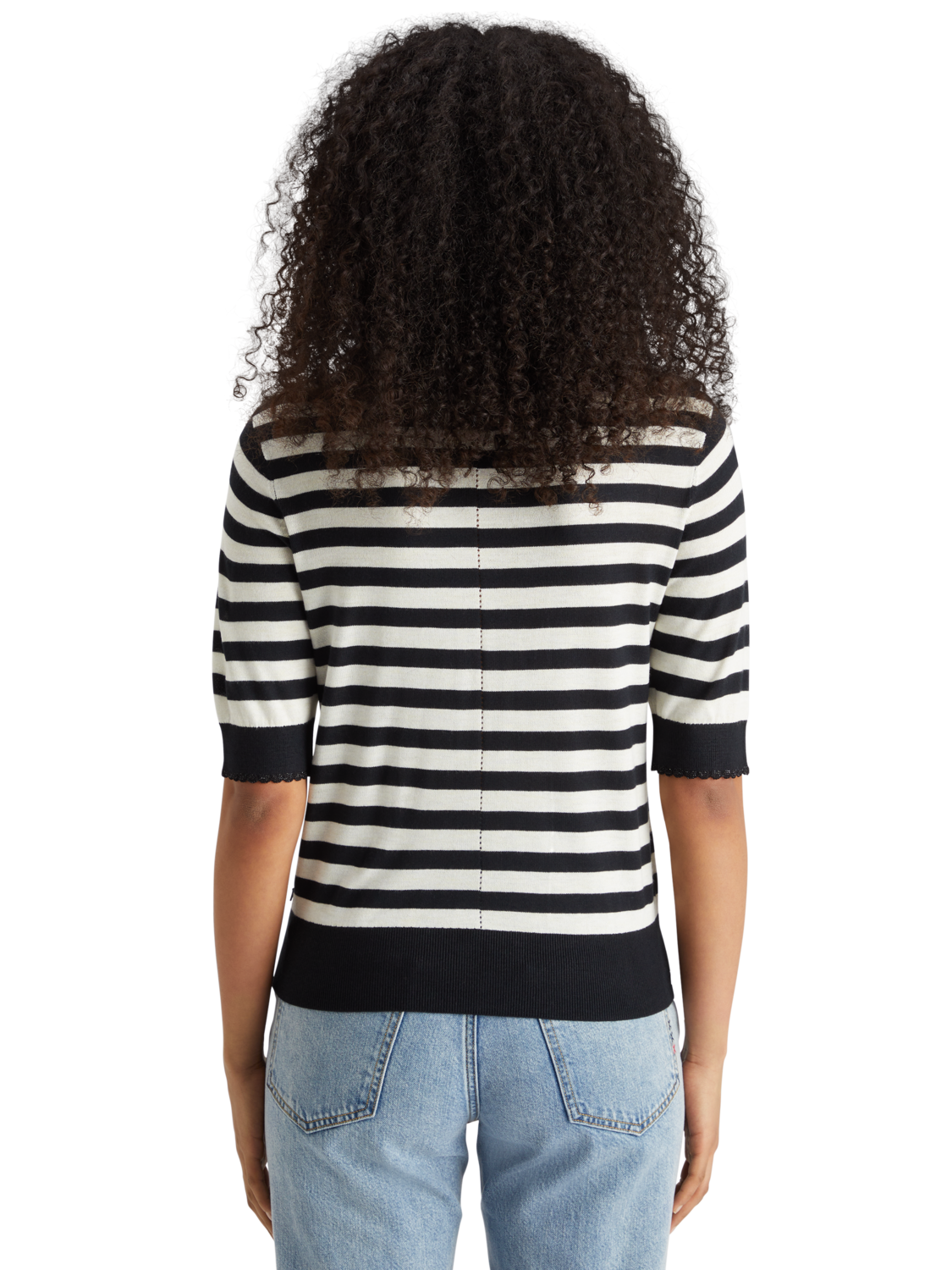 CREW NECK SHORT SLEEVED PULLOVER
