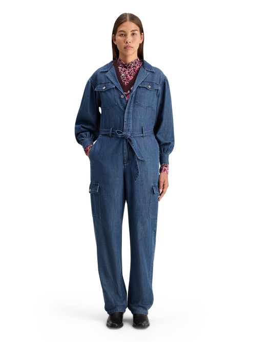 LIGHTWEIGHT DENIM JUMPSUIT IN DARK WASH WITH TONAL DETAILING