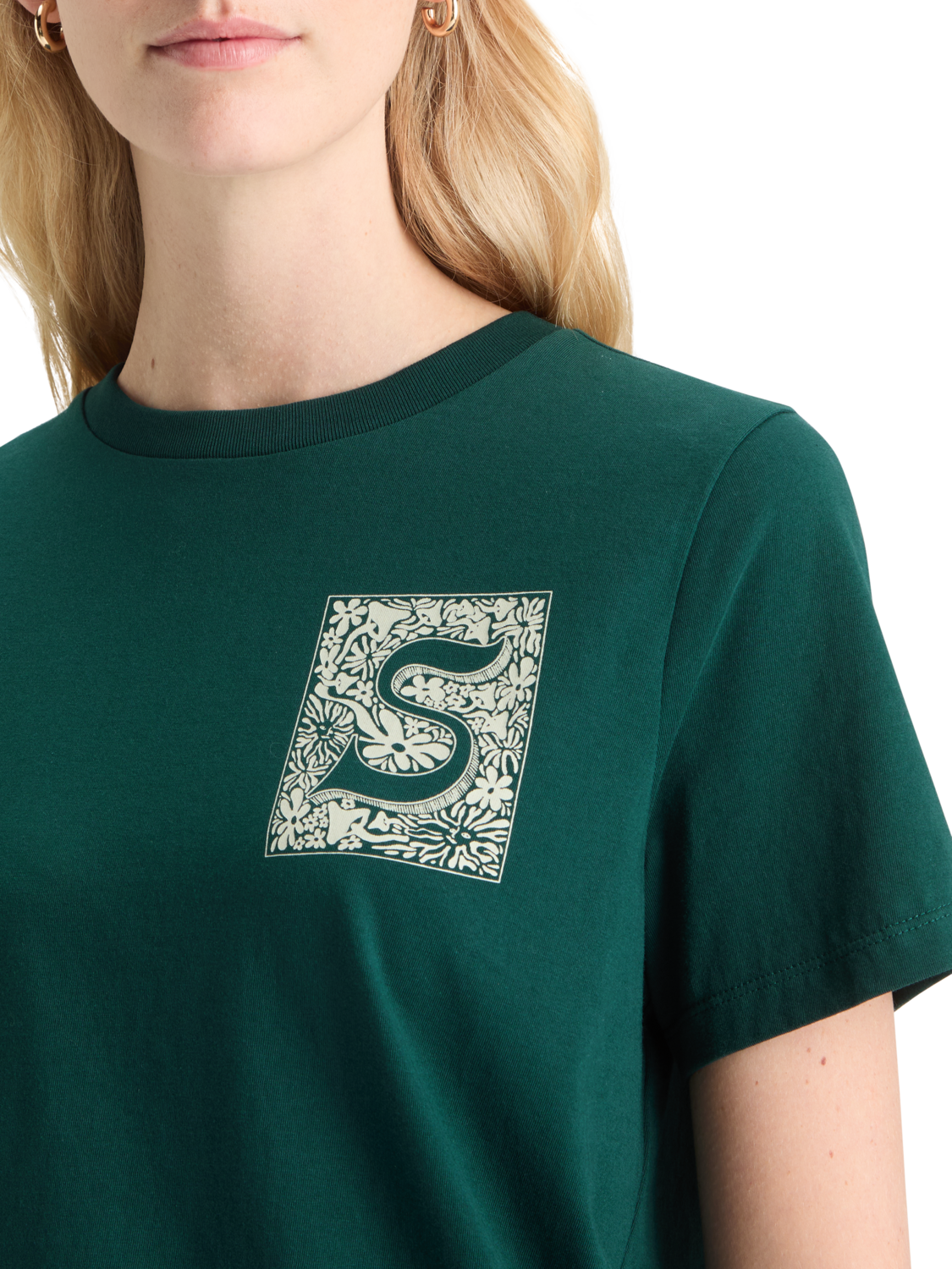 CHEST ARTWORK REGULAR FIT T-SHIRT