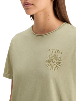 WASHED WITH CHEST ARTWORK RELAXED FIT T-SHIRT