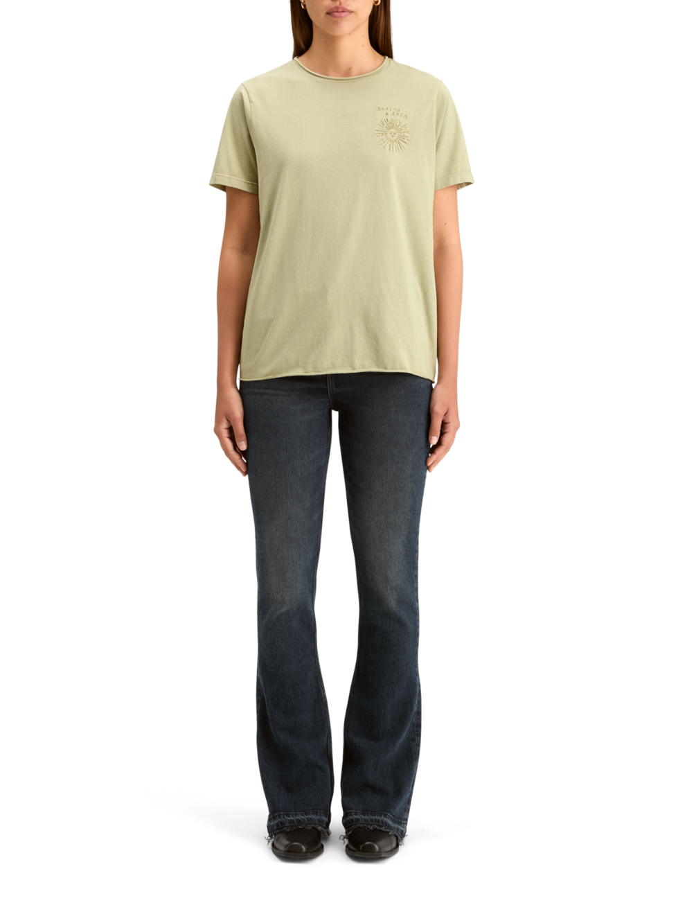 WASHED WITH CHEST ARTWORK RELAXED FIT T-SHIRT