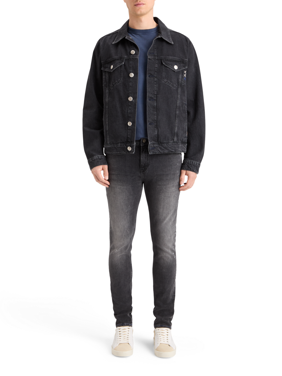 WASHED BLACK DENIM TRUCKER JACKET