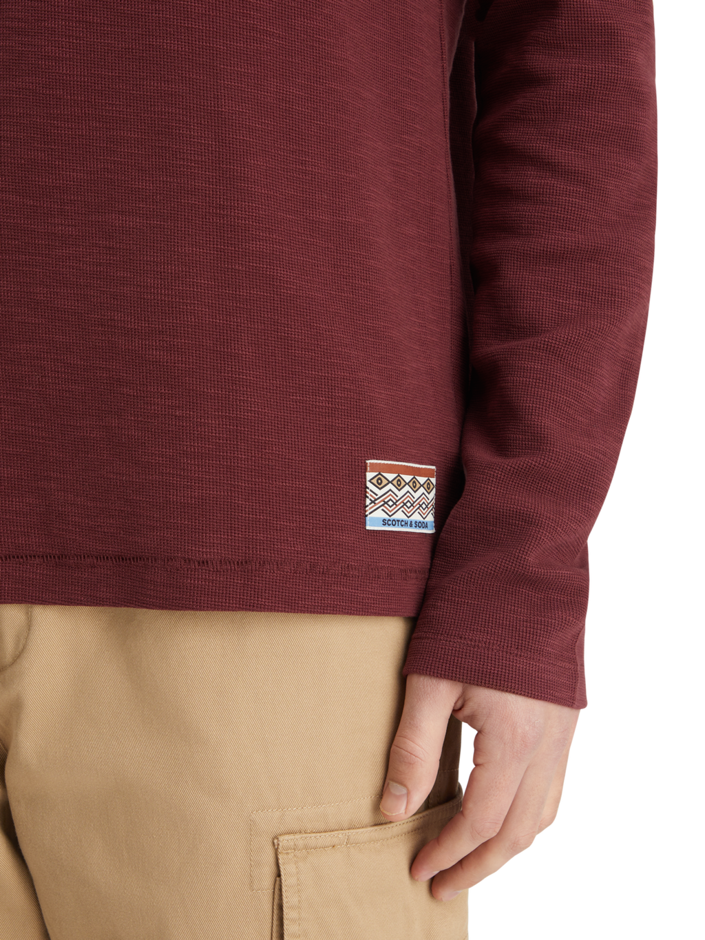 RELAXED FIT BLANKET STITCH SLUB LONGSLEEVE T-SHIRT