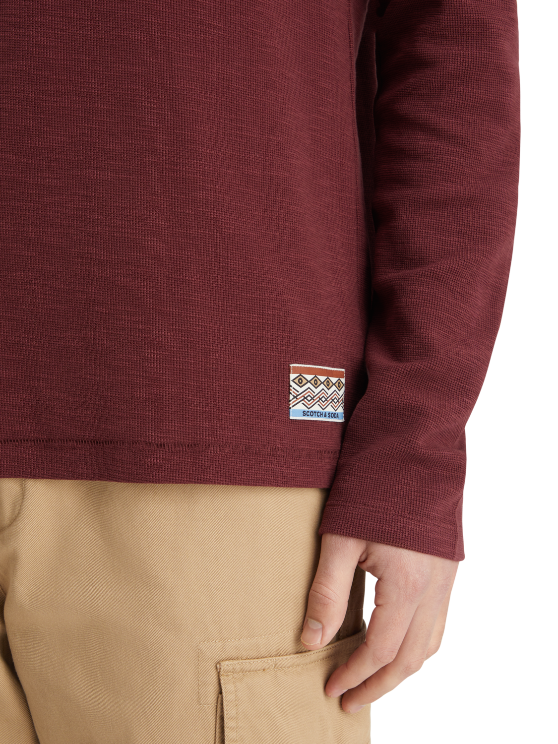 RELAXED FIT BLANKET STITCH SLUB LONGSLEEVE T-SHIRT
