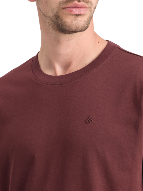 ESSENTIAL REGULAR FIT LOGO T-SHIRT