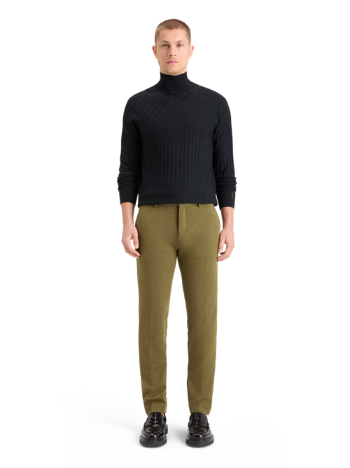 TURTLE NECK REGULAR FIT RELIEF STITCH SWEATER