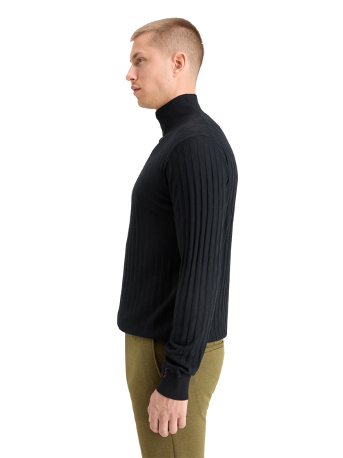 TURTLE NECK REGULAR FIT RELIEF STITCH SWEATER