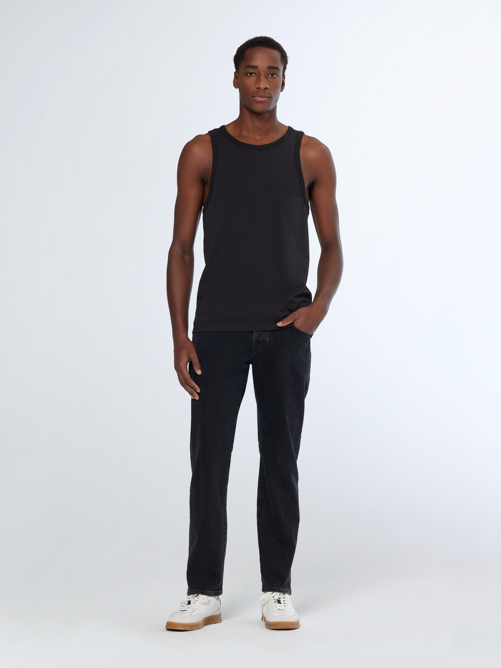Essentials Racer Tank - BLACK