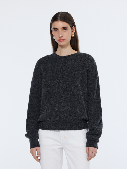 CORE FUZZY CREW NECK PULLOVER