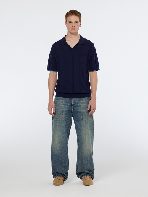 Knitted v-neck relaxed fit polo