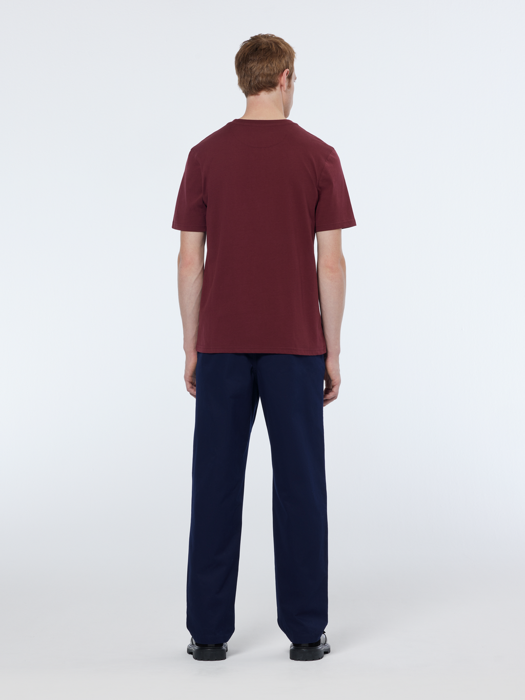 Seasonal Essential logo t-shirt