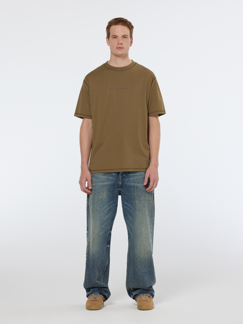 Seasonal Essential logo t-shirt