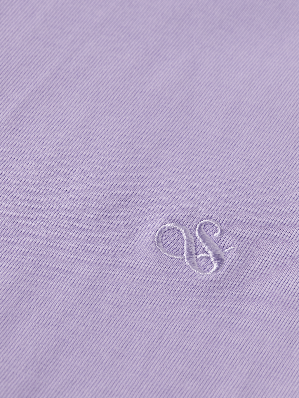 Seasonal Essential logo T-shirt