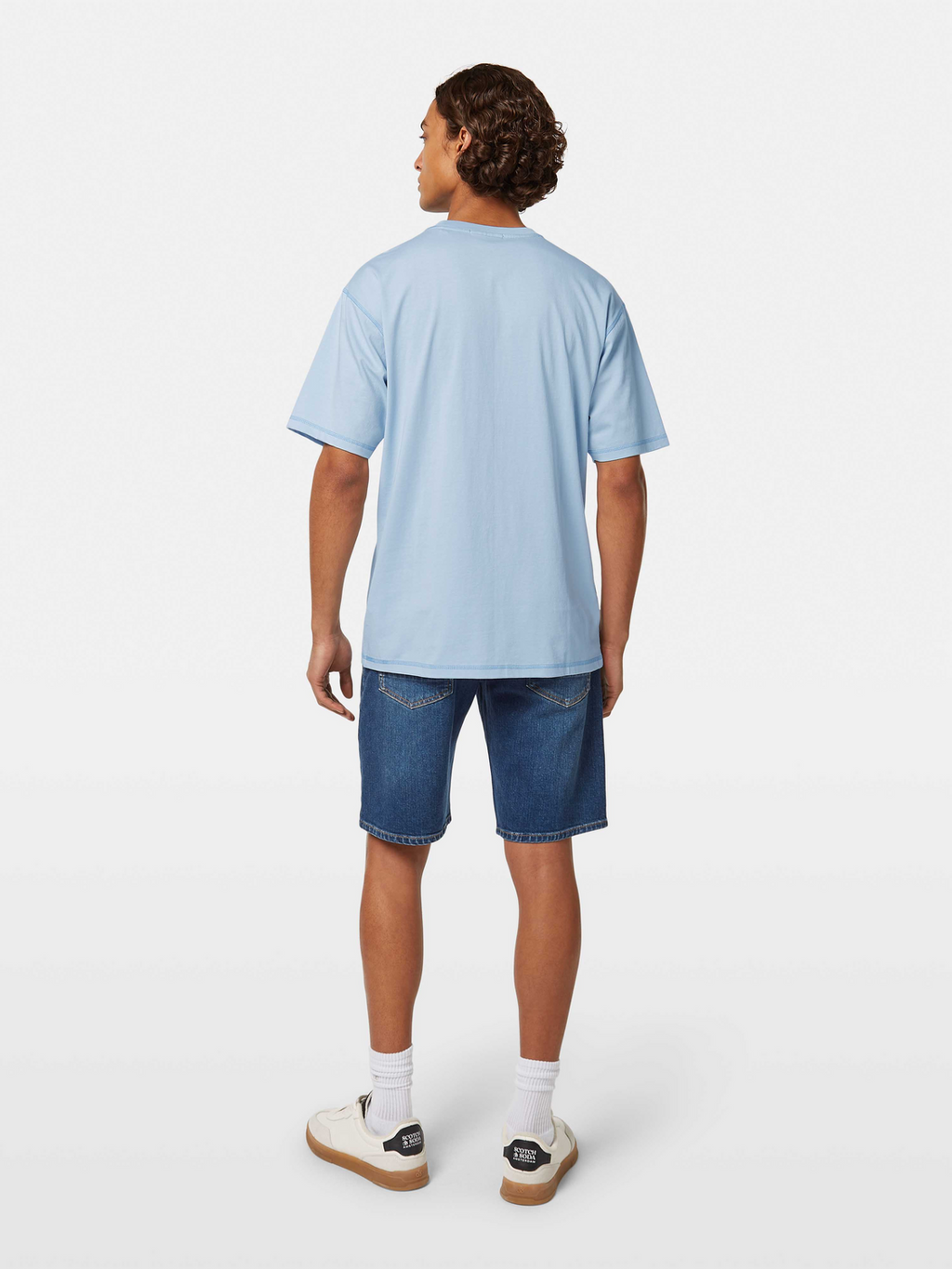 Seasonal core - Relaxed-fit front chest logo T-shirt