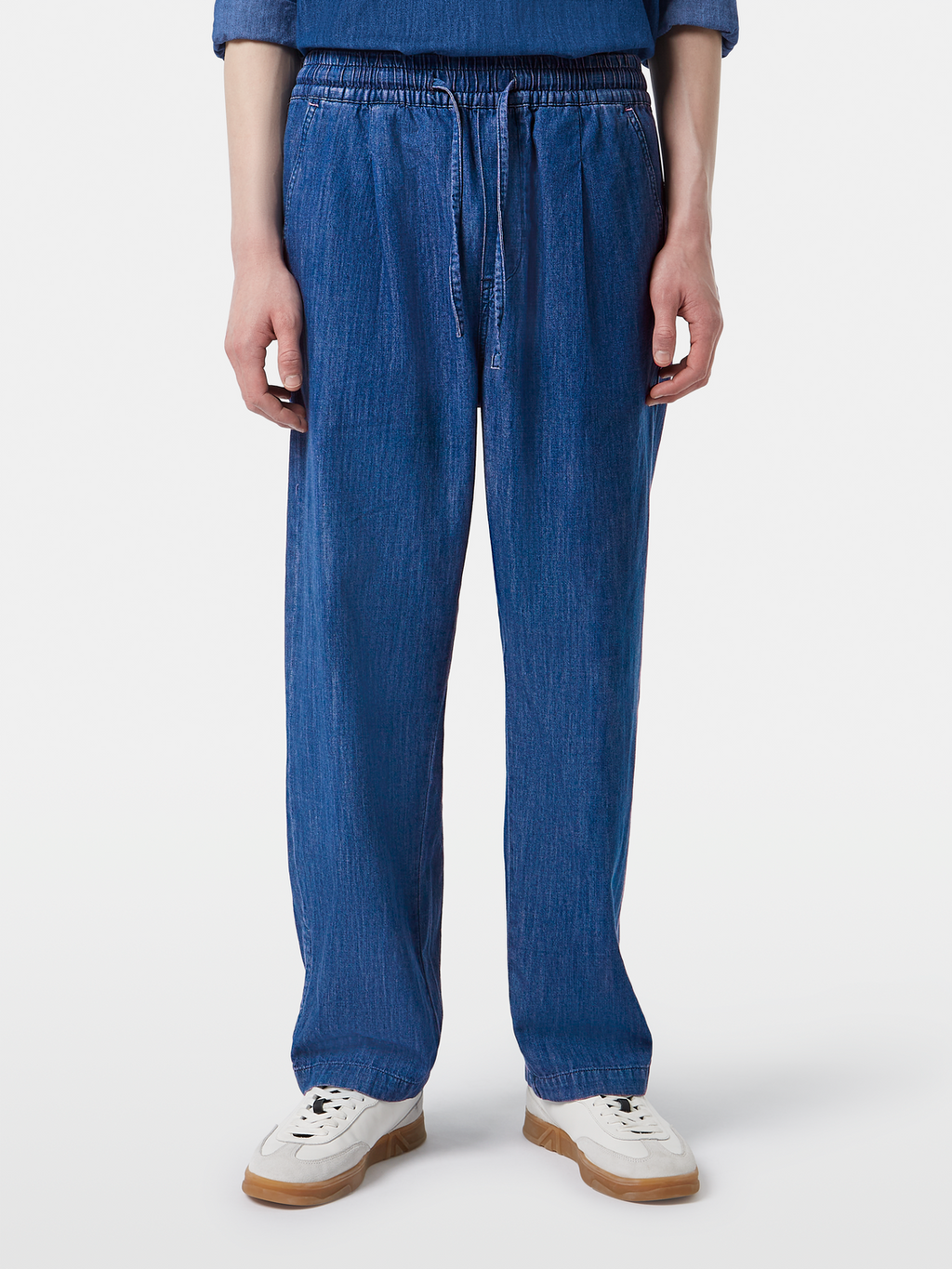 Sporty lightweight denim beach pant