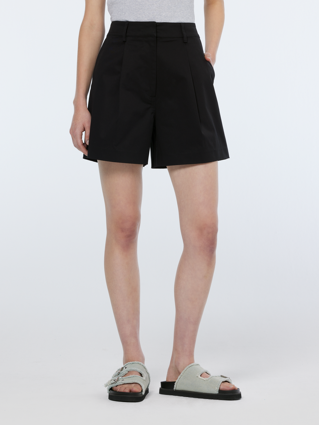 Essentials Abott chino short - BLACK