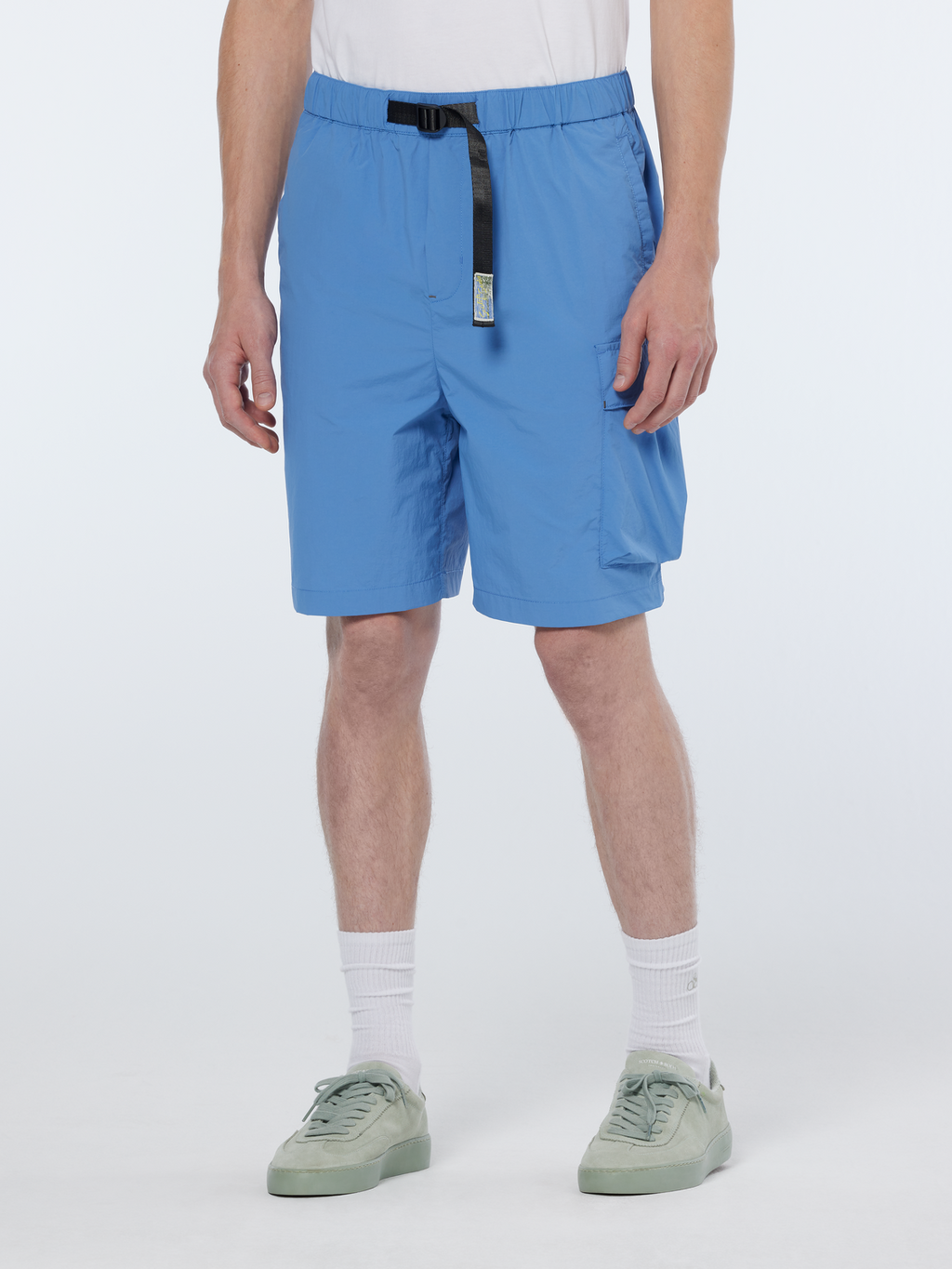Lightweight nylon relaxed cargo short