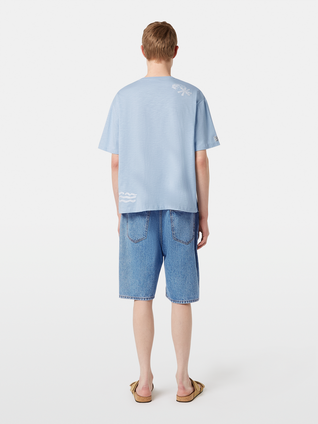 Loose fit embroidery T-shirt