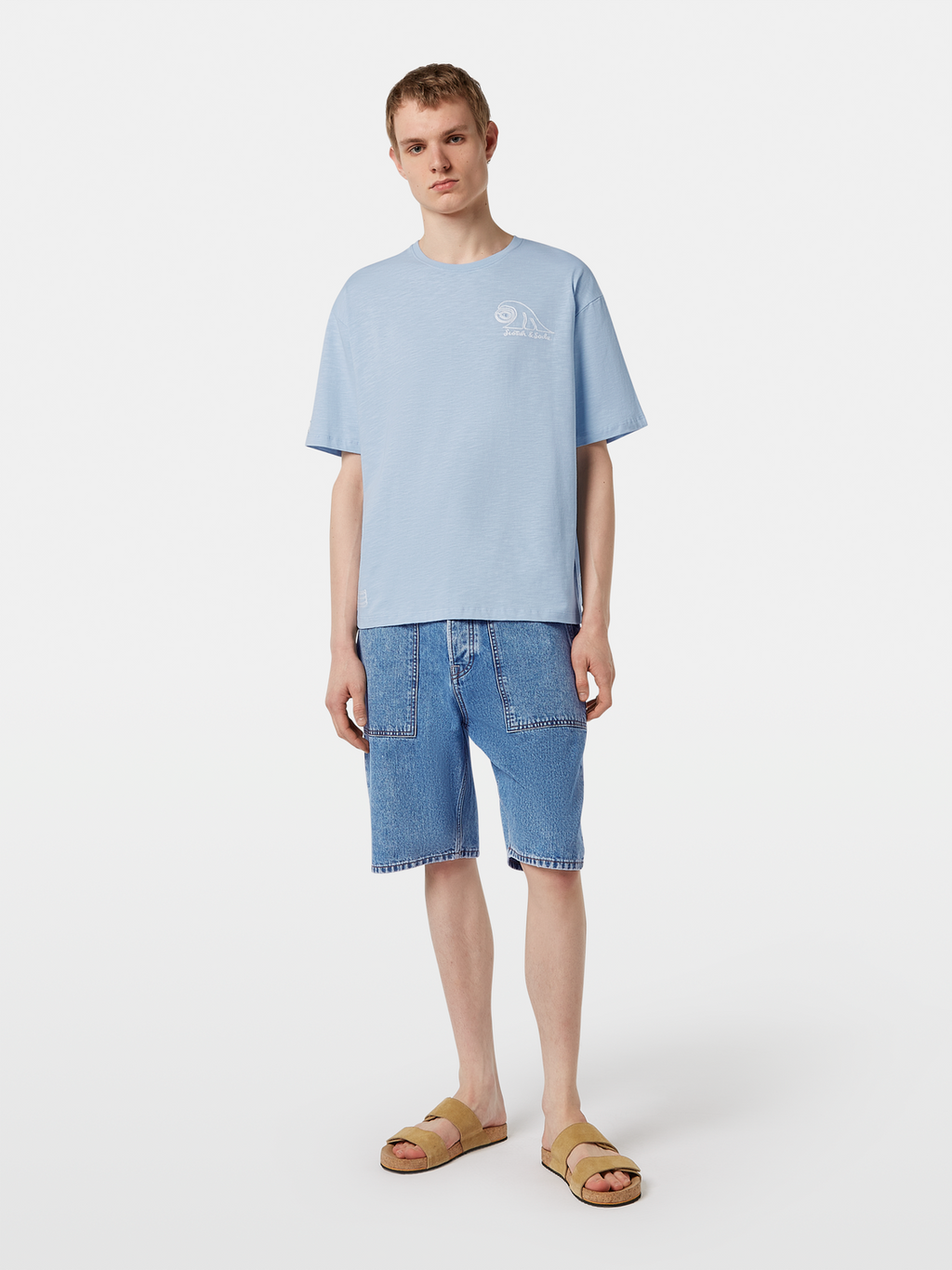 Loose fit embroidery T-shirt