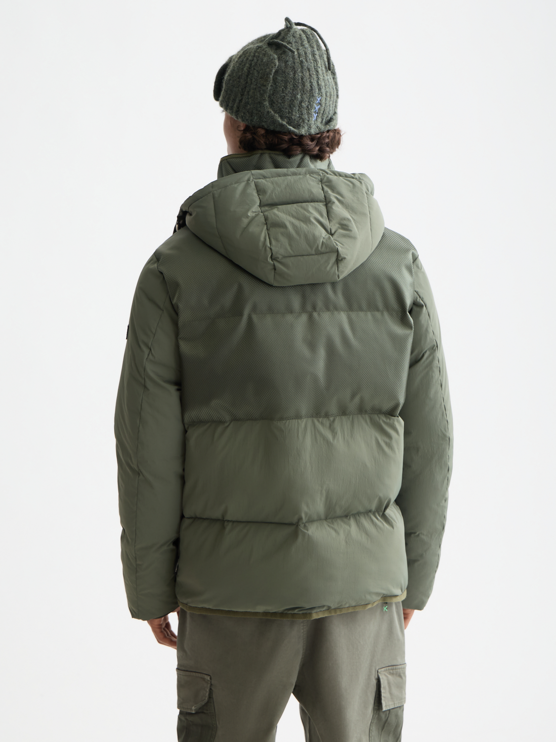 Hooded puffer jacket