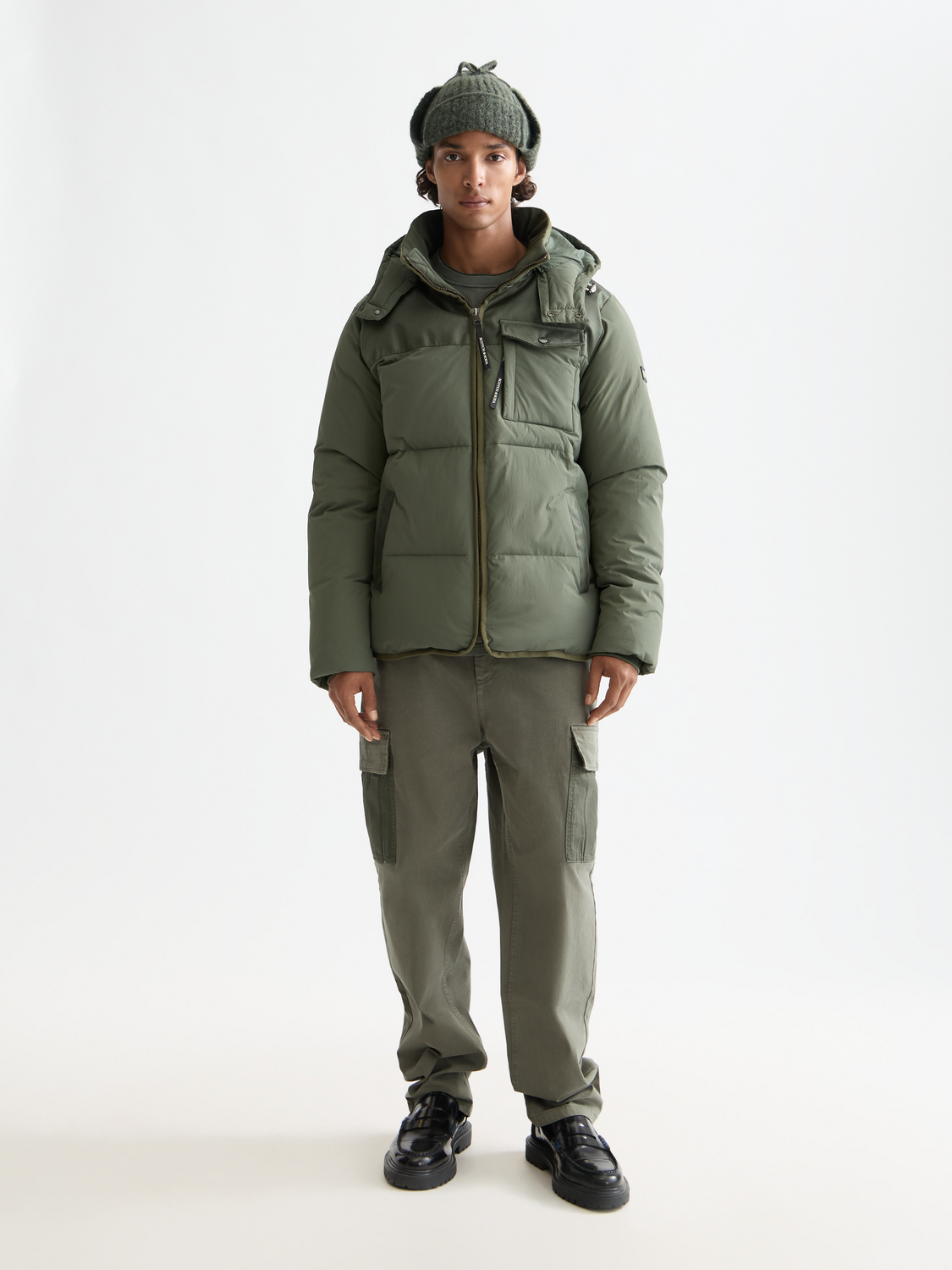 Hooded puffer jacket