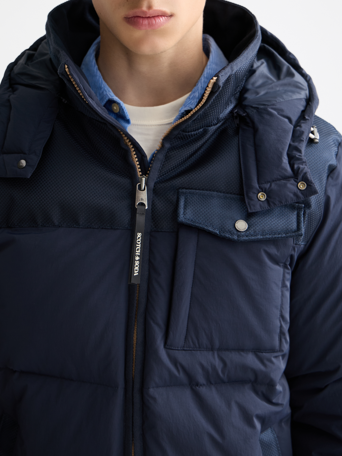Hooded puffer jacket