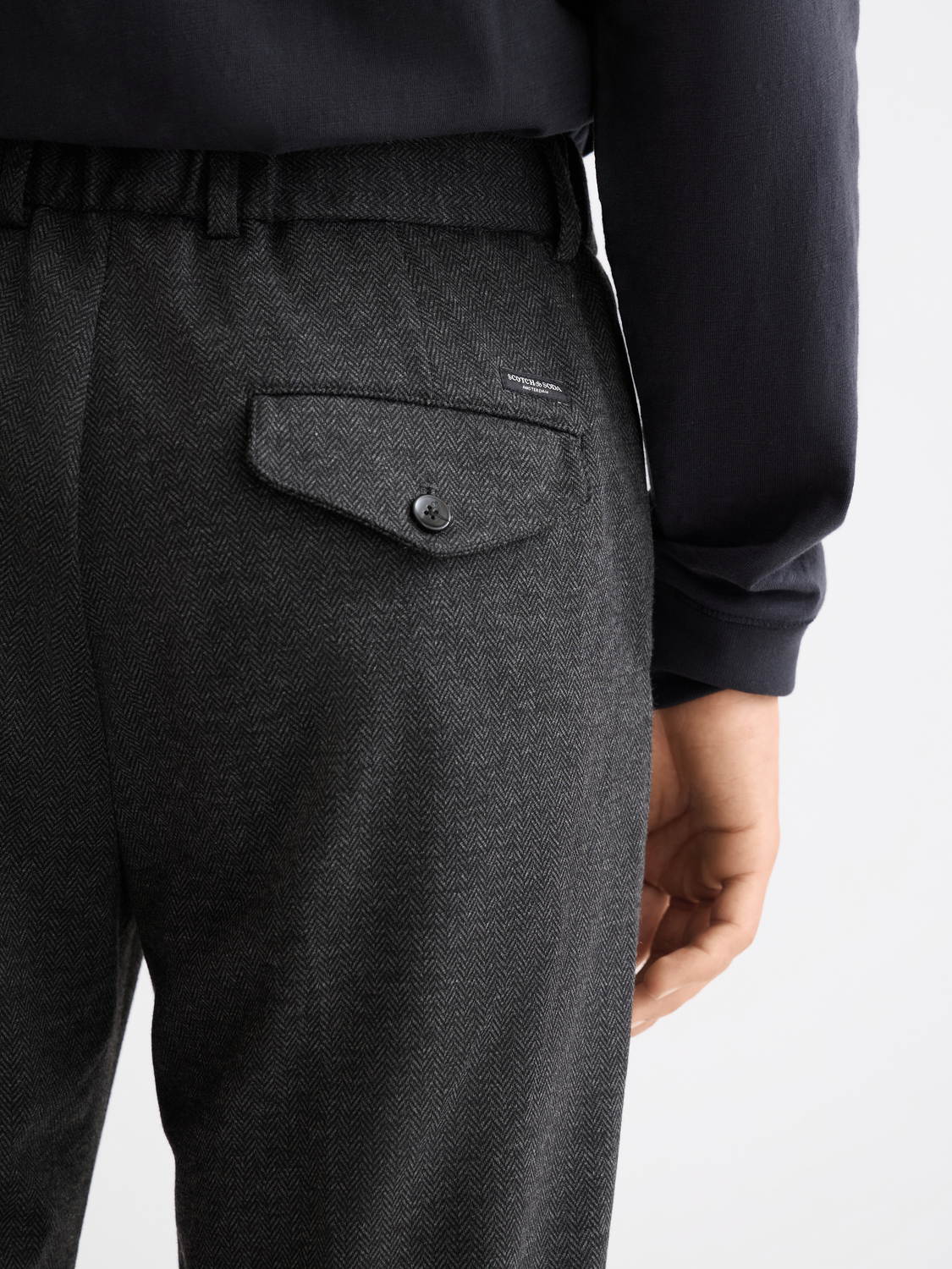 Finch Tailored jersey regular tapered jogger