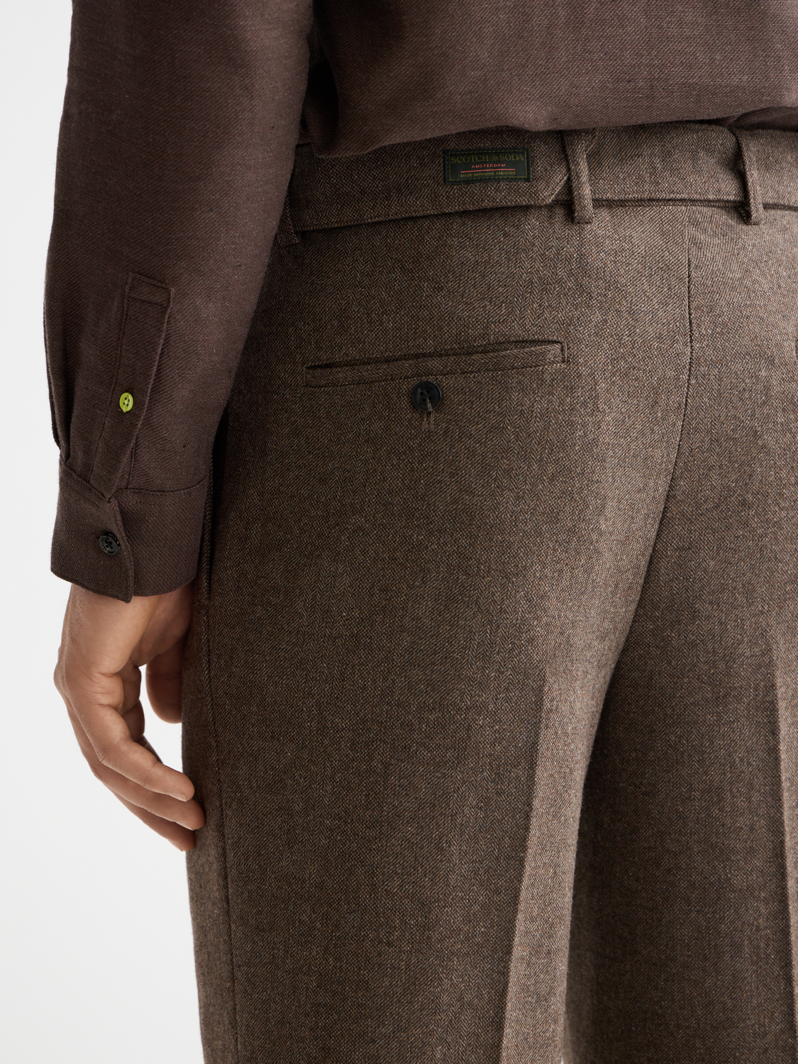 Yarn-dyed wool blend relaxed straight pleated chino
