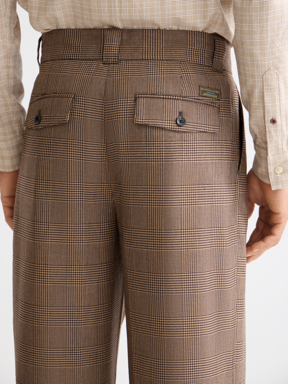 Checkered wool-blend pleated baggy chino