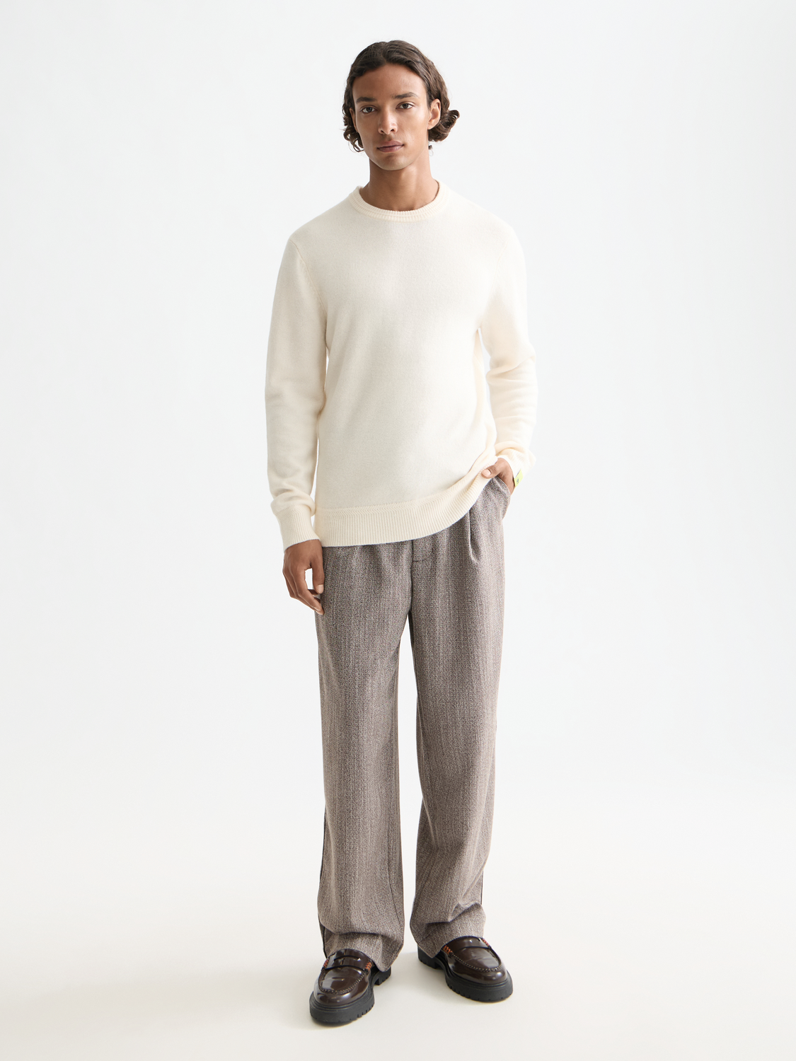 Herringbone yarn-dyed pleated baggy fit chino