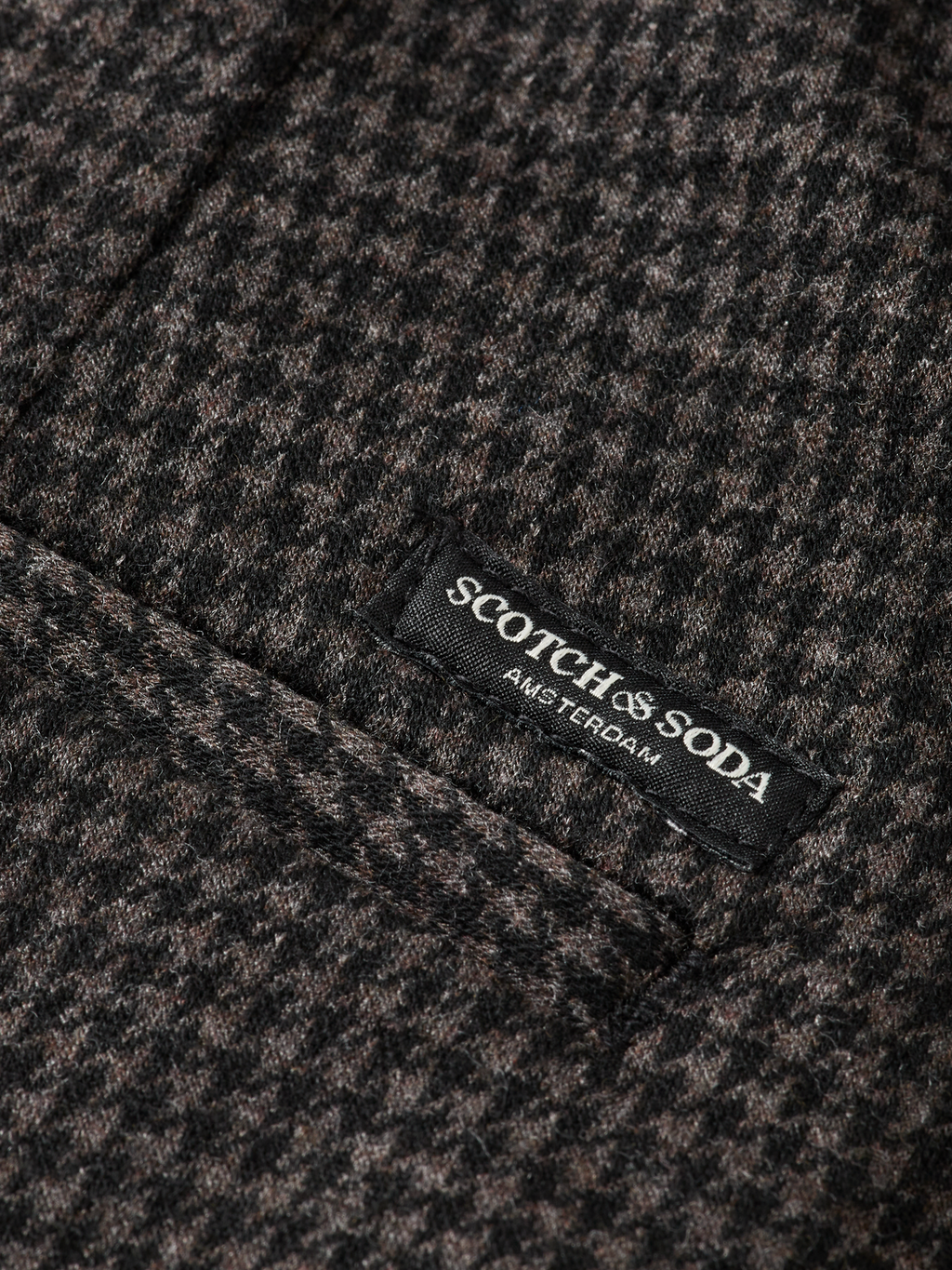 Seasonal Essentials Mott Chinos