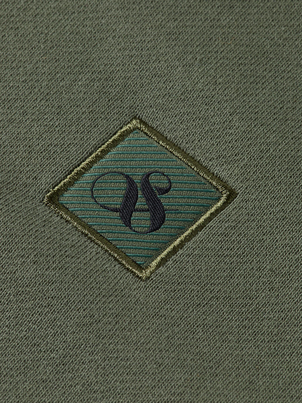 Seasonal Essentials Regular logo sweatshirt