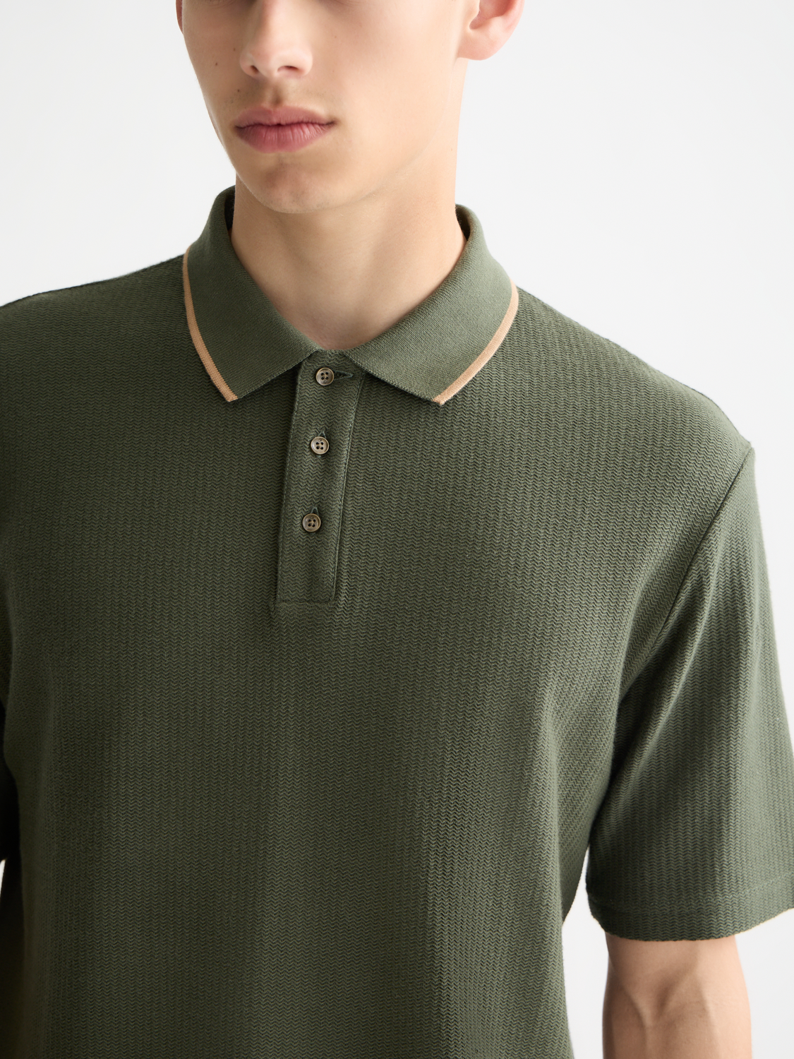 Structured relaxed polo