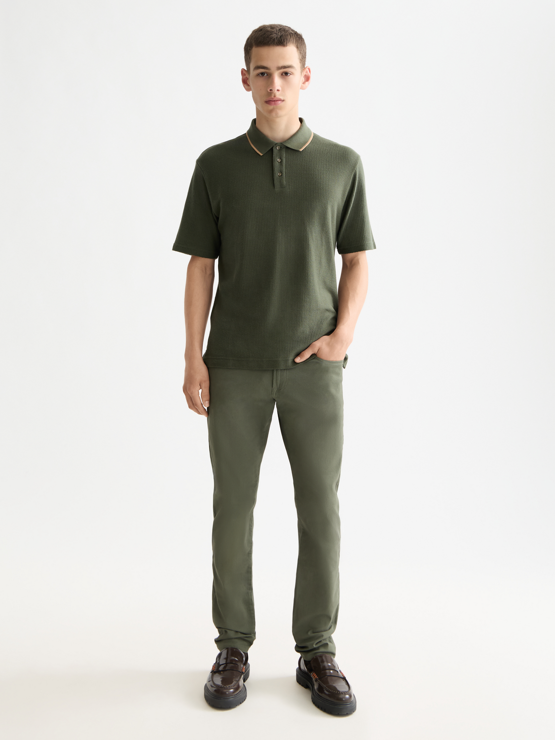 Structured relaxed polo