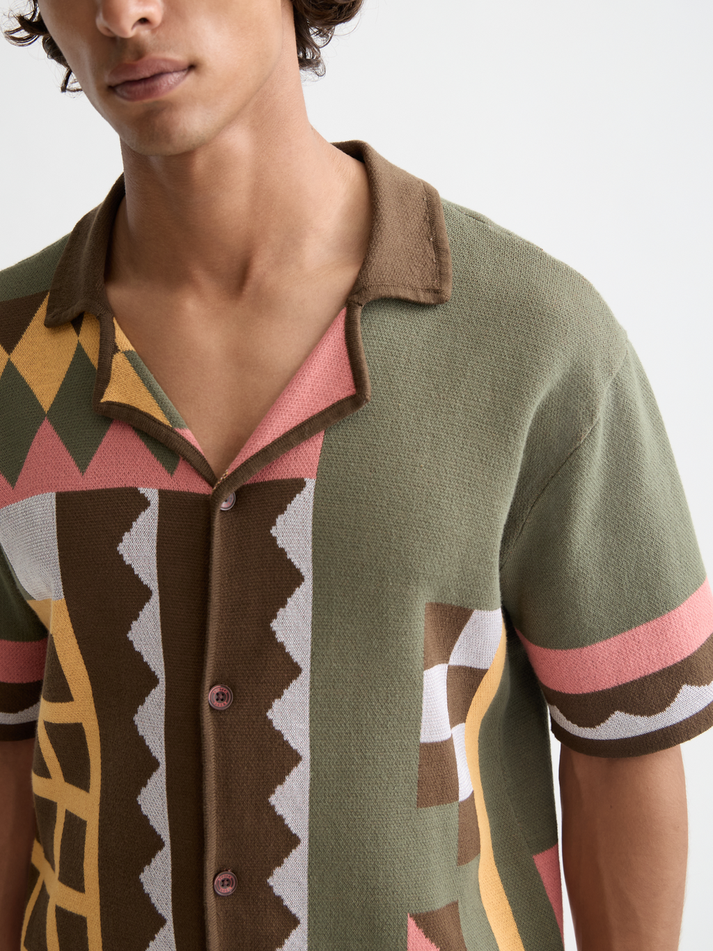 Knitted jacquard short sleeve shirt