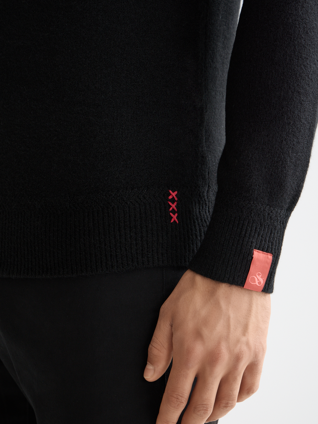 Soft knit regular fit crew neck