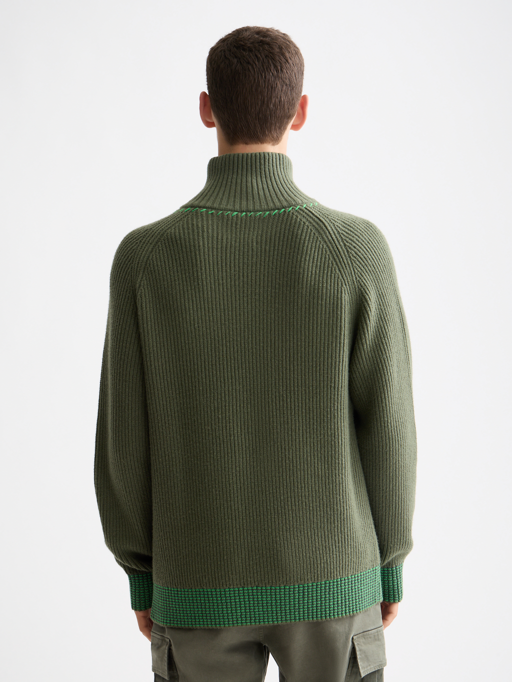 Troyer Raglan zip pullover