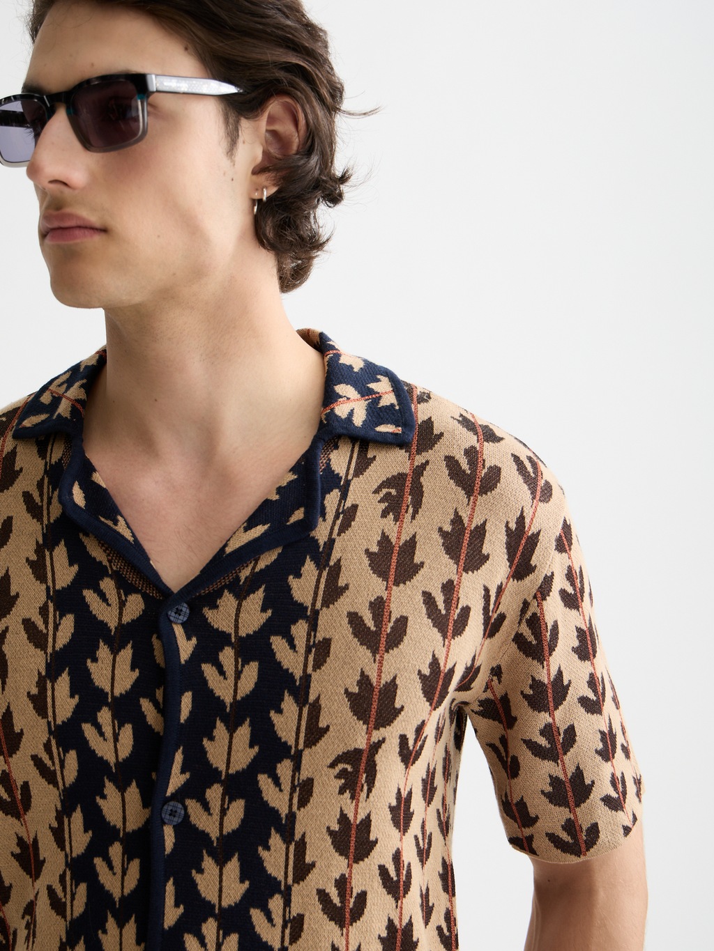 Knitted short sleeve shirt